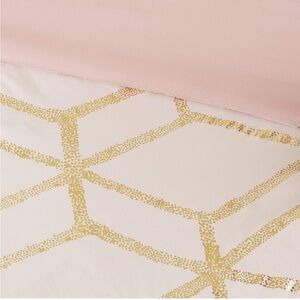 Elegant blush and gold Comforter